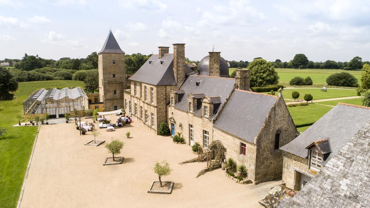La cour & l’Orangerie